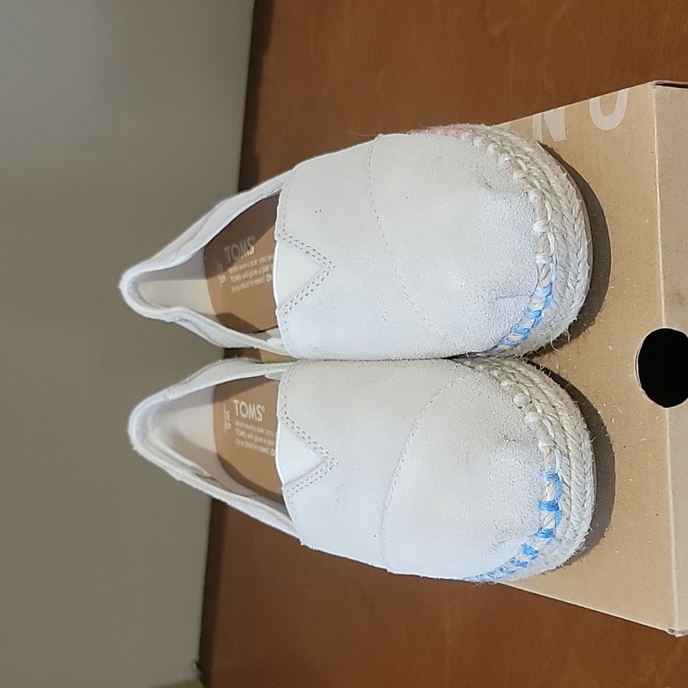 Brand new Tom's platform slip on.